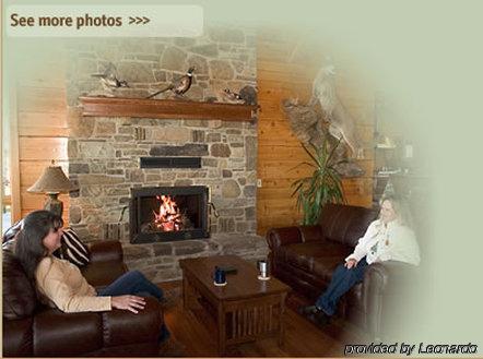 The White River Inn Bull Shoals Interior photo